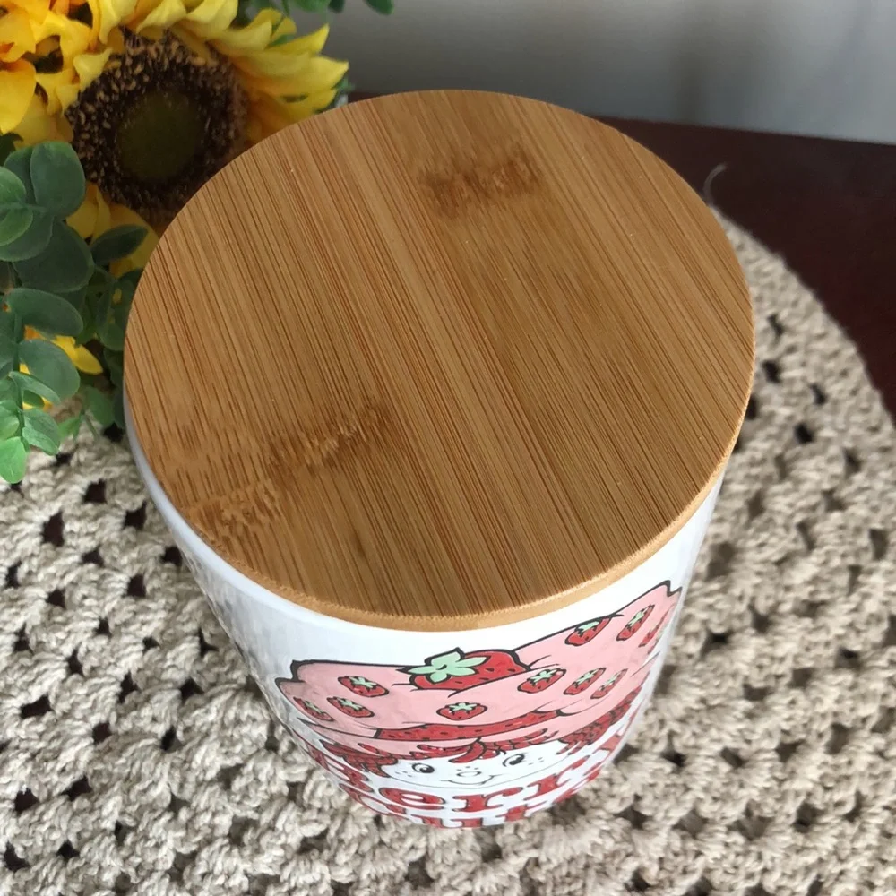 Strawberry Shortcake “Berry Cute” Ceramic Jar with Bamboo Lid - Picture 2 of 9